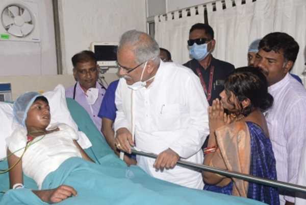 राहुल की पढ़ाई का जिम्मा उठाएगी छत्तीसगढ़ सरकार : बघेल राहुल की पढ़ाई का जिम्मा उठाएगी छत्तीसगढ़ सरकार : बघेल